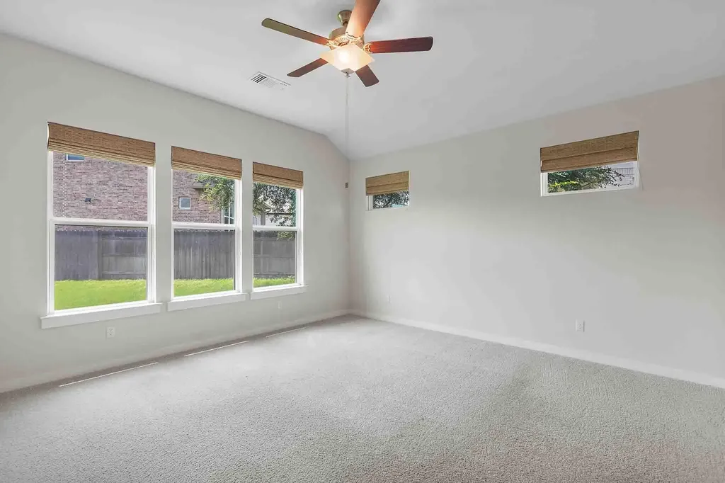 276 Washington Drive Kyle TX 78640
