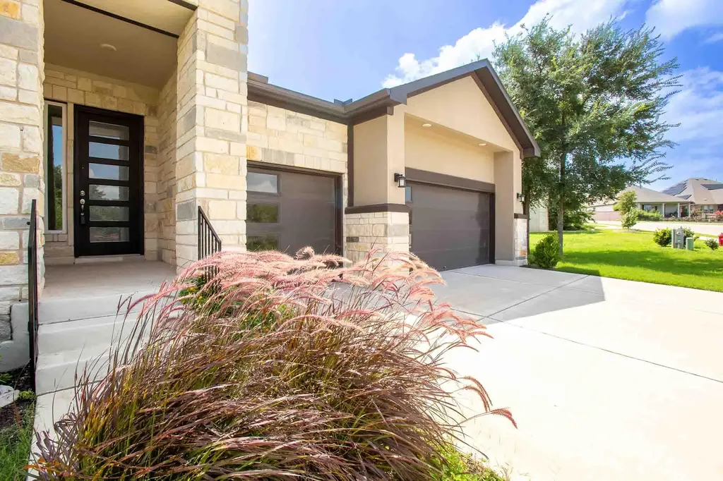276 Washington Drive Kyle TX 78640