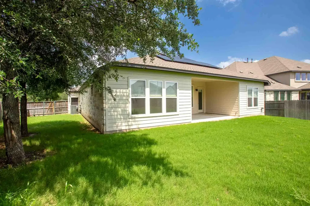 276 Washington Drive Kyle TX 78640