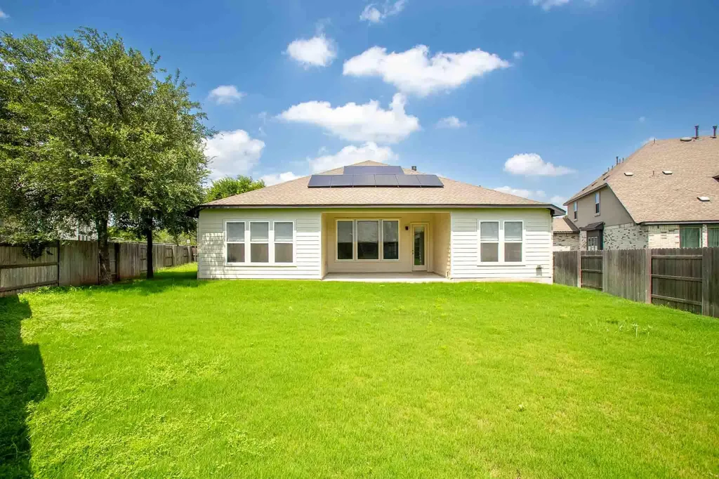 276 Washington Drive Kyle TX 78640