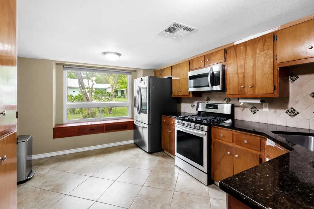 7214 Teaberry Drive Austin TX 78745