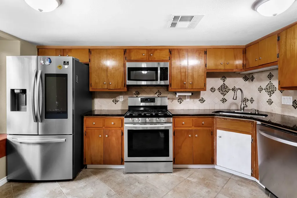 7214 Teaberry Drive Austin TX 78745