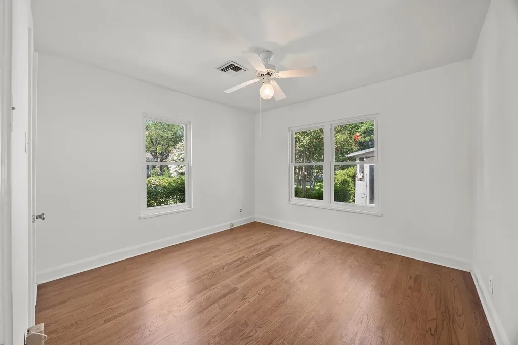 1407 Karen Avenue Austin TX 78757