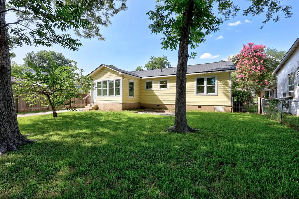 1407 Karen Avenue Austin TX 78757