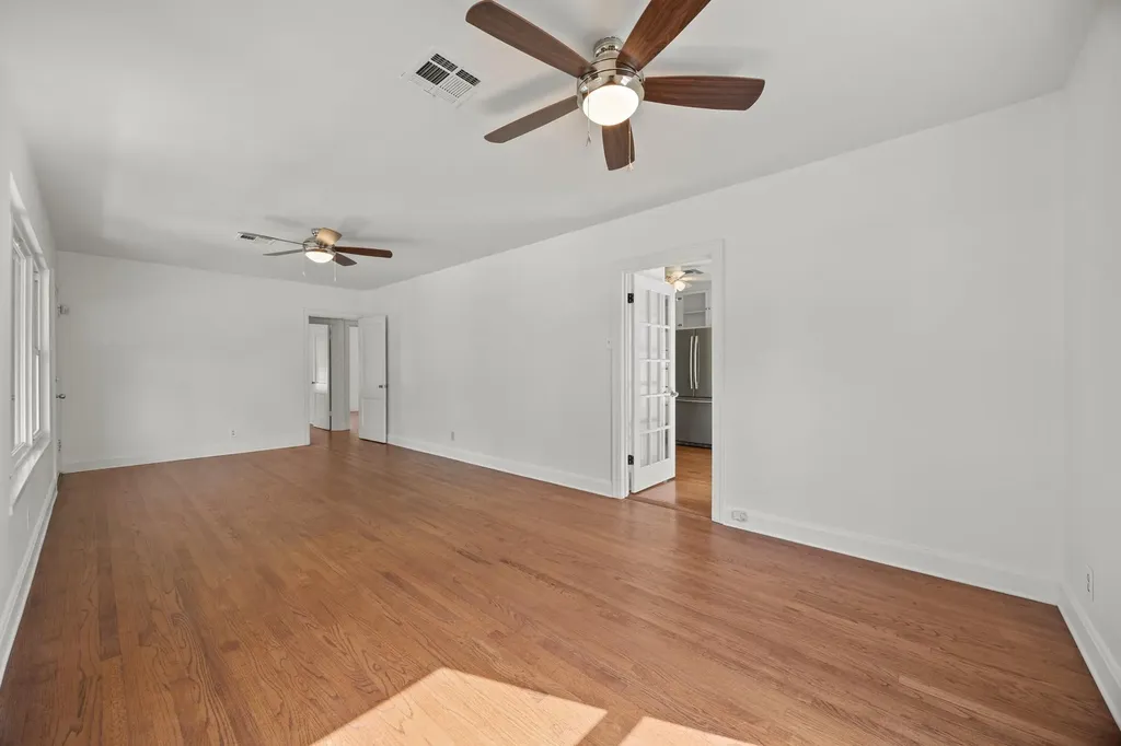 1407 Karen Avenue Austin TX 78757