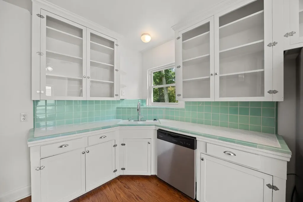 1407 Karen Avenue Austin TX 78757