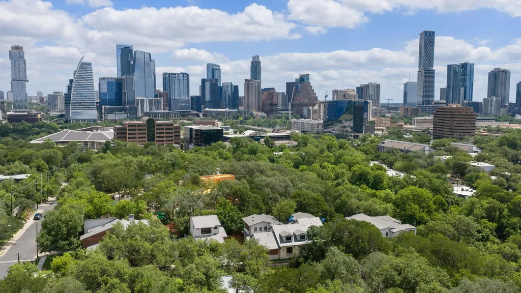 901 Bouldin Avenue Austin TX 78704