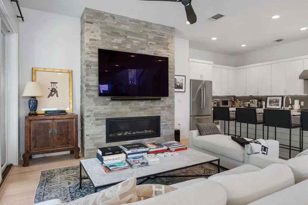 901 Bouldin Avenue Austin TX 78704