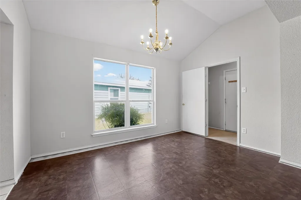 152 Eagle Drive Luling TX 78648