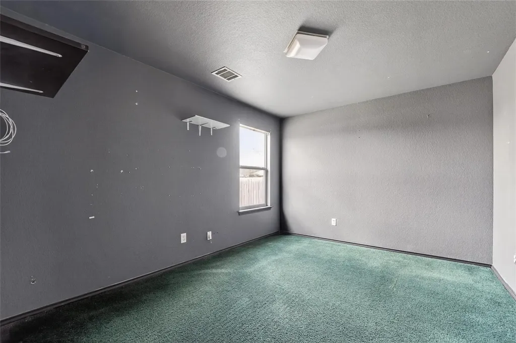 152 Eagle Drive Luling TX 78648