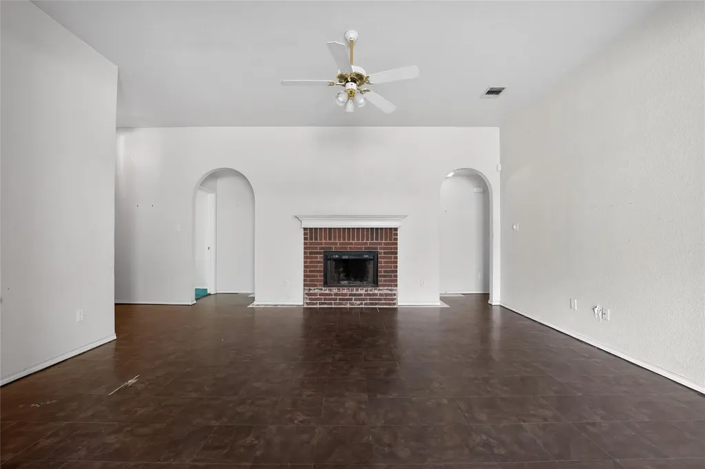 152 Eagle Drive Luling TX 78648