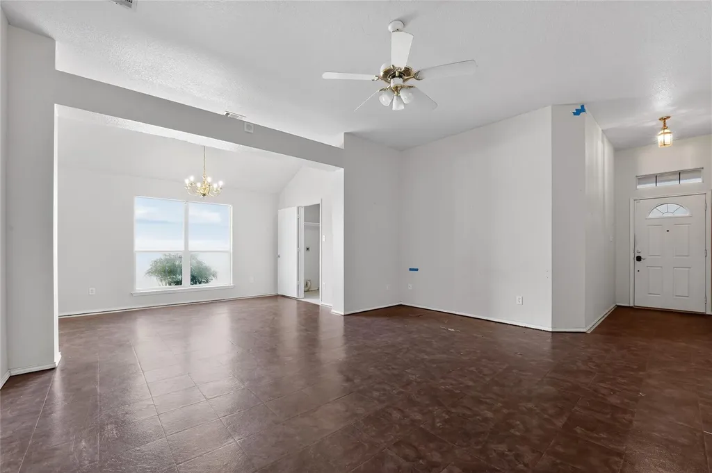 152 Eagle Drive Luling TX 78648