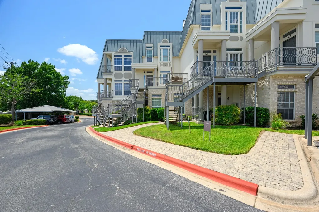 2918 Ranch Road 620 N Austin TX 78734