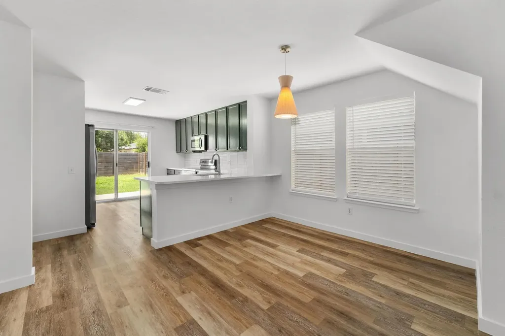 1428 Poppy Seed Lane Austin TX 78741
