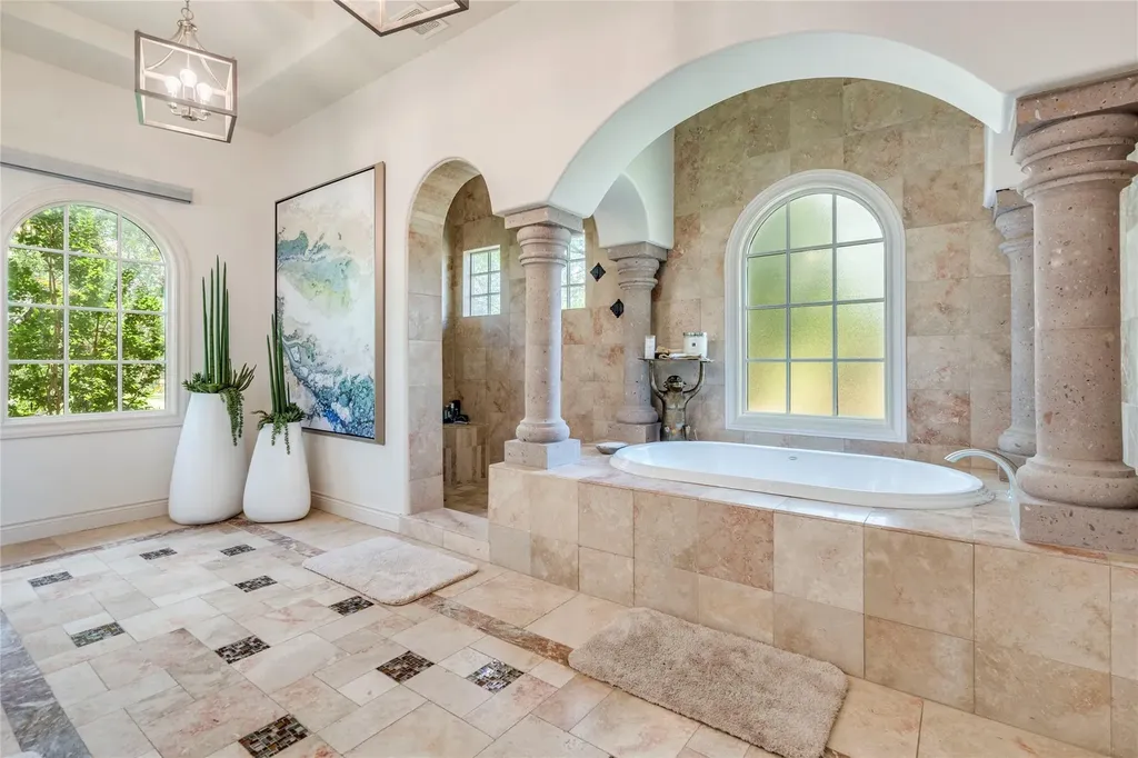 166 Encantada Horseshoe Bay TX 78657