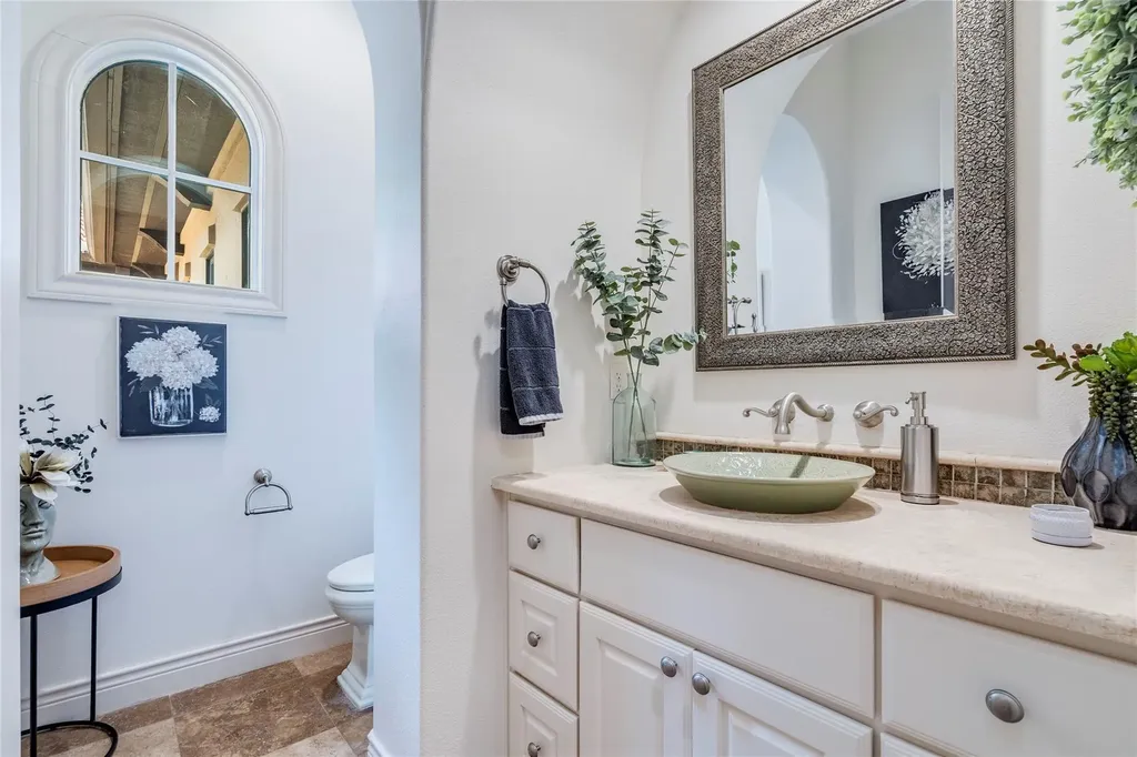 166 Encantada Horseshoe Bay TX 78657