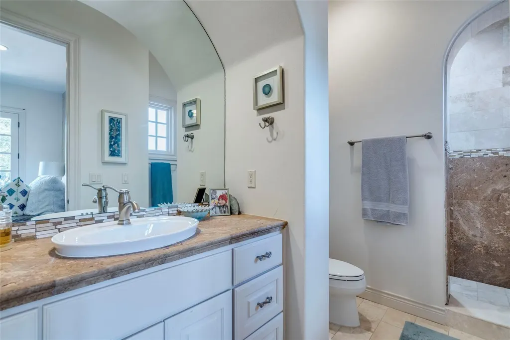 166 Encantada Horseshoe Bay TX 78657