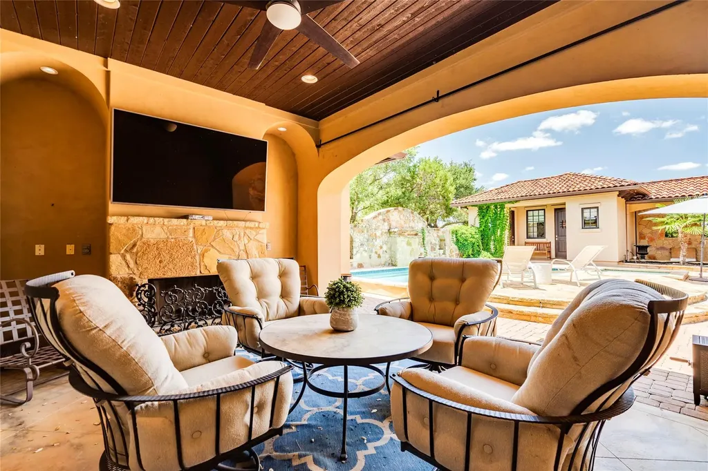 166 Encantada Horseshoe Bay TX 78657
