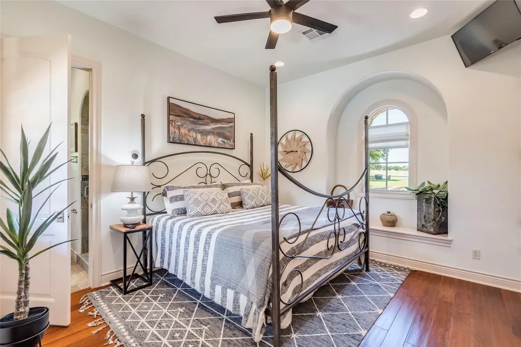 166 Encantada Horseshoe Bay TX 78657