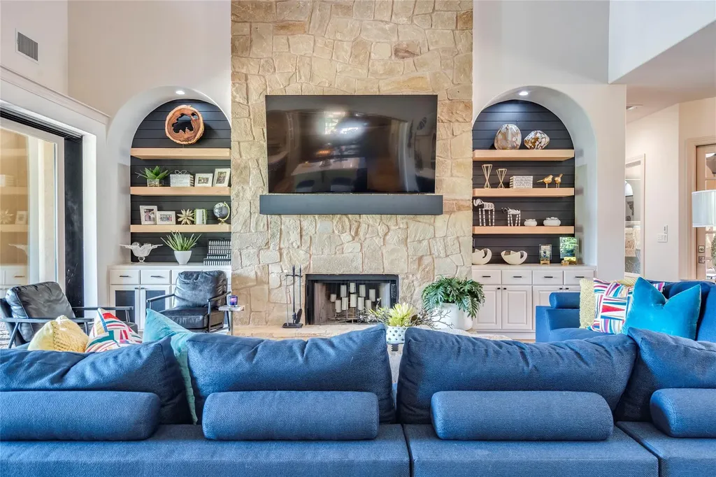 166 Encantada Horseshoe Bay TX 78657