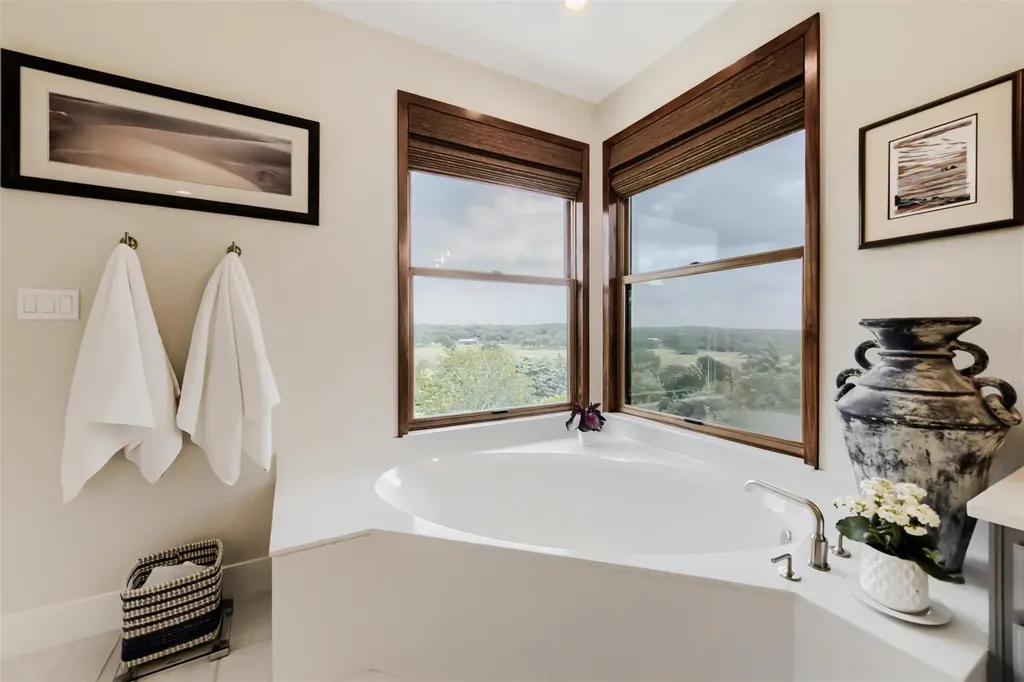 1441 Kemp Hills Drive Austin TX 78737