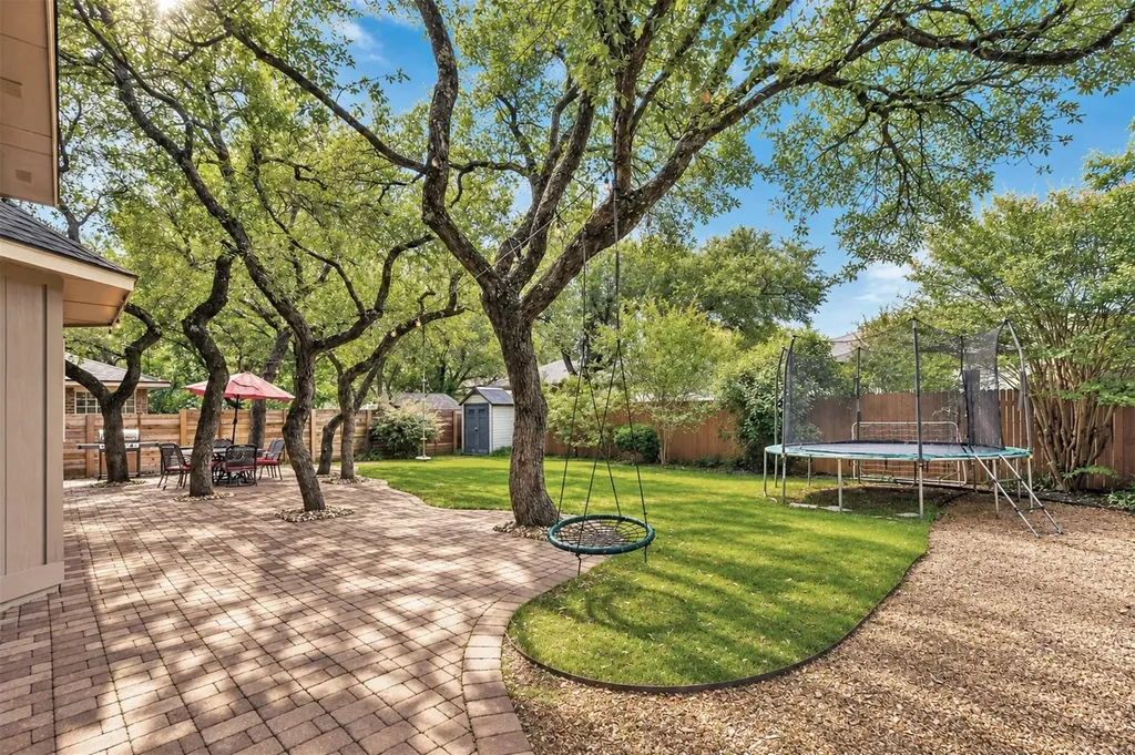 13353 Amasia Drive Austin TX 78729