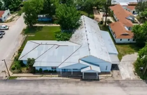202 NE 2nd Street Smithville TX 78957