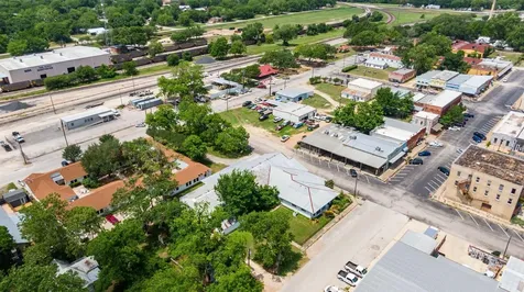 202 NE 2nd Street Smithville TX 78957