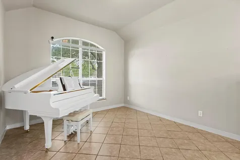 317 Cockrill Street Hutto TX 78634