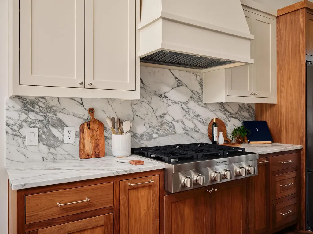 1300 Saddlebrook Canyon Court Spicewood TX 78669
