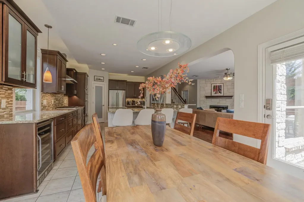 10200 Spicewood Parkway Austin TX 78750