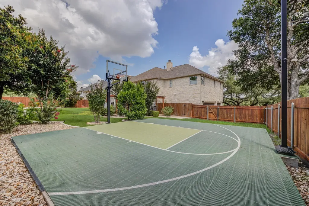 10200 Spicewood Parkway Austin TX 78750
