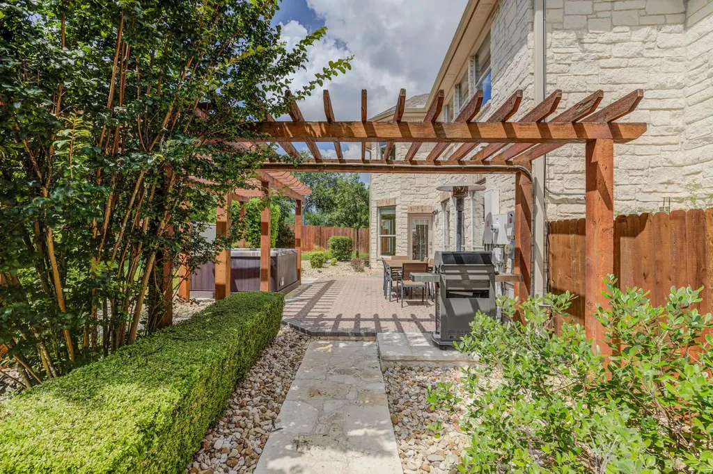 10200 Spicewood Parkway Austin TX 78750