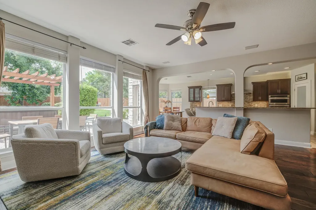 10200 Spicewood Parkway Austin TX 78750