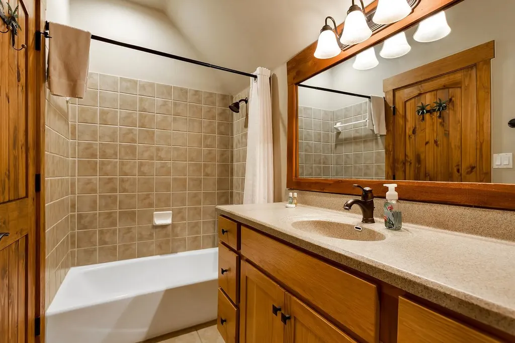 7412 Calming Court Jonestown TX 78645