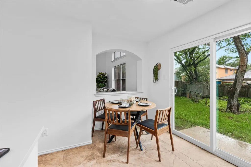 1442 Sir Thopas Trail Austin TX 78748