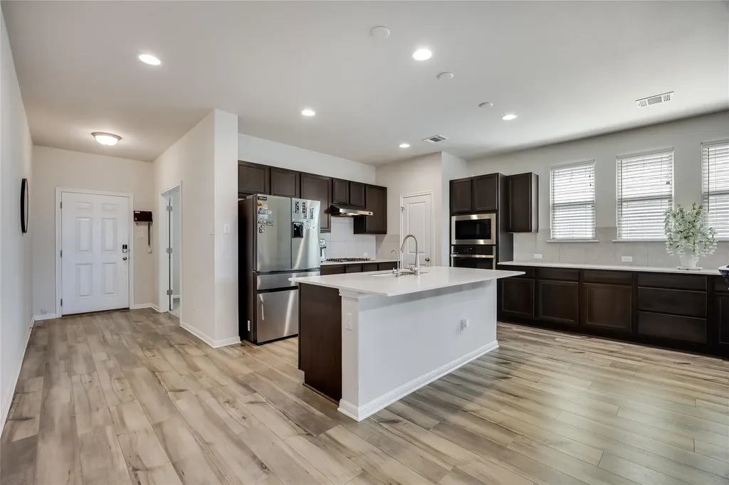 144 Falkland Street Hutto TX 78634