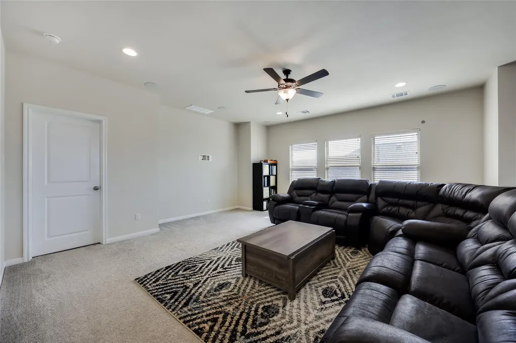 144 Falkland Street Hutto TX 78634