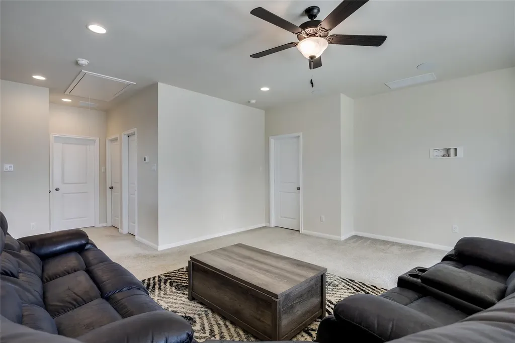144 Falkland Street Hutto TX 78634