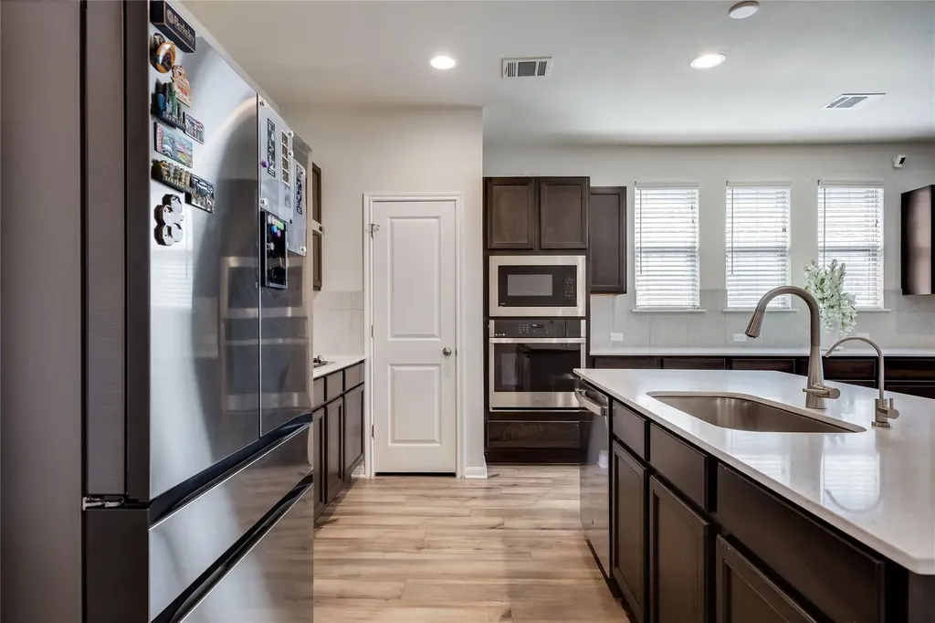 144 Falkland Street Hutto TX 78634