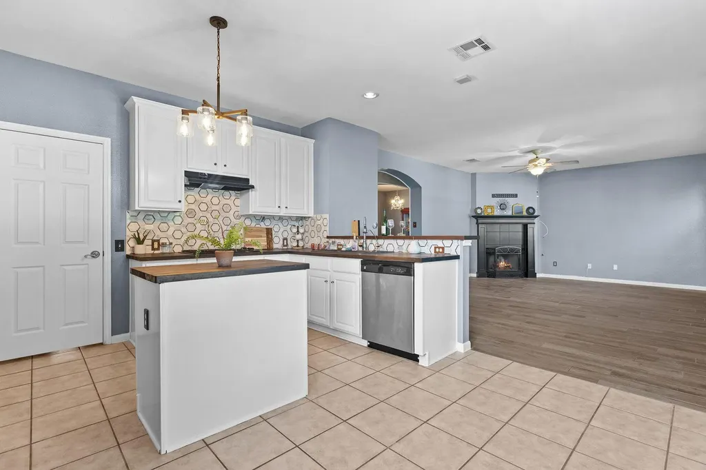 2128 Faldo Lane Round Rock TX 78664