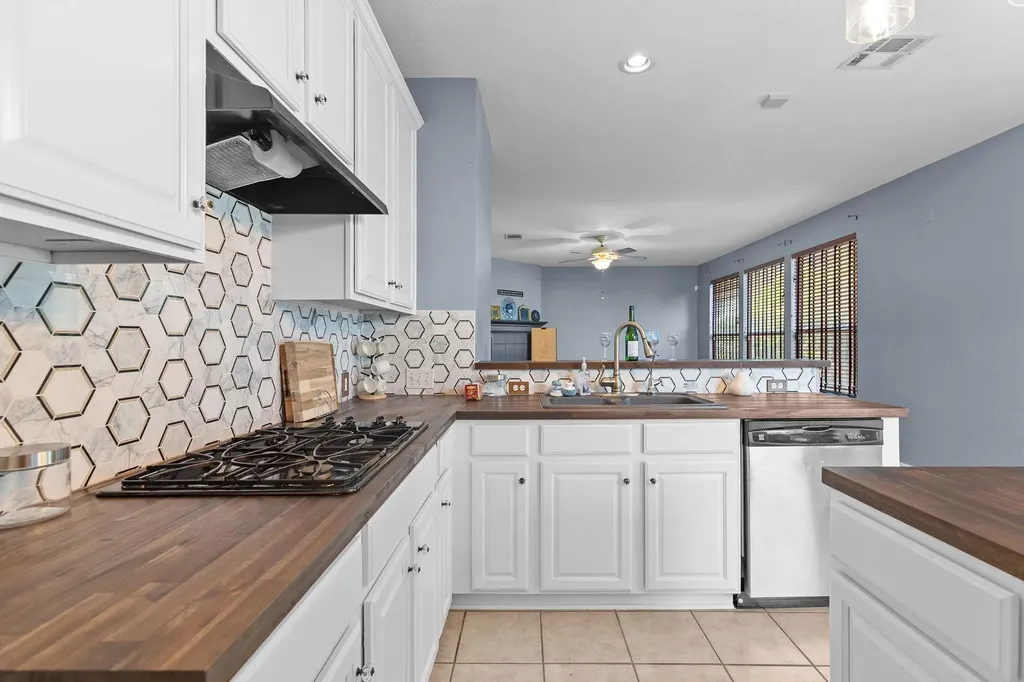 2128 Faldo Lane Round Rock TX 78664