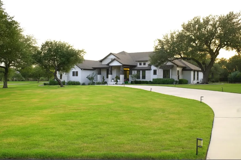 120 Woodland Hills Drive Georgetown TX 78633