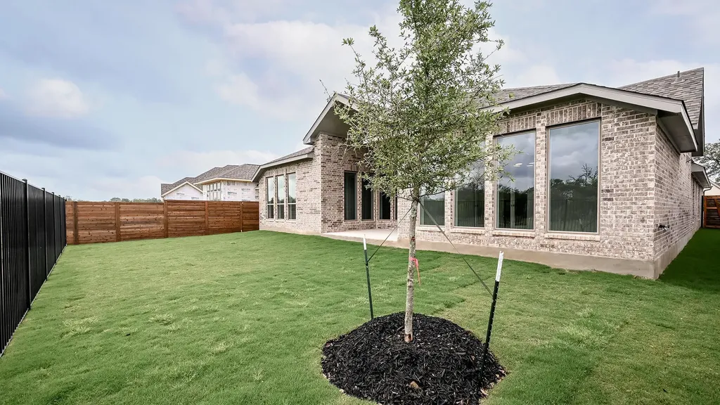 242 Melody Road Lockhart TX 78644