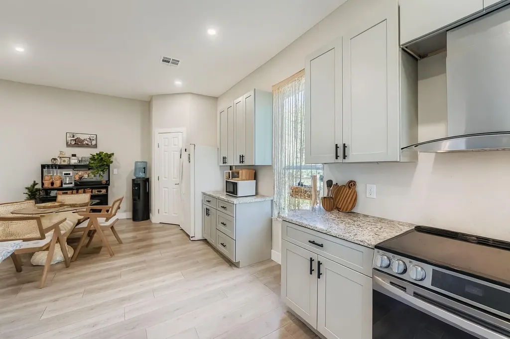 149 Arosa Drive Elgin TX 78621