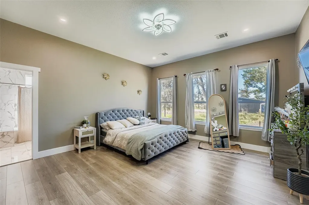 149 Arosa Drive Elgin TX 78621