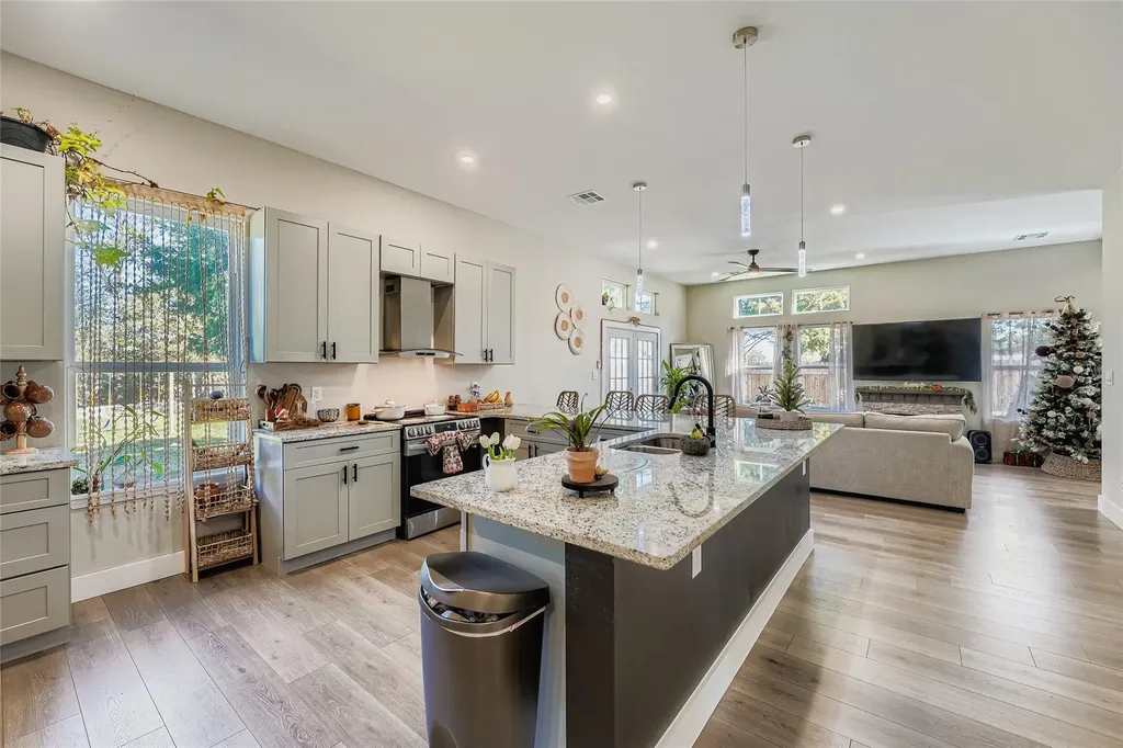 149 Arosa Drive Elgin TX 78621