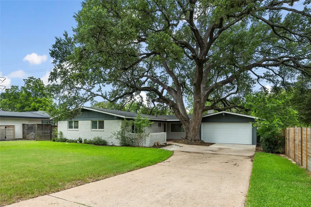 4602 Frontier Trail Austin TX 78745