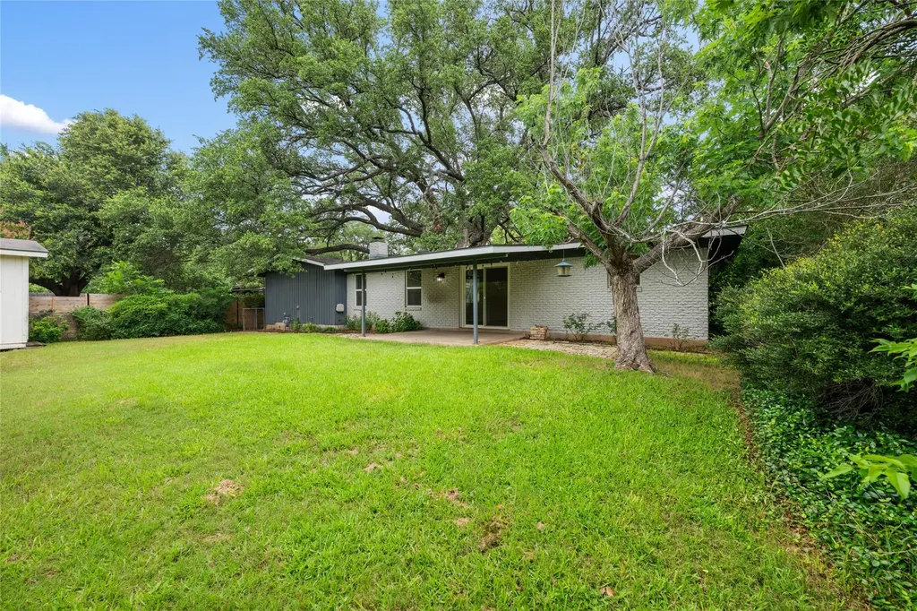 4602 Frontier Trail Austin TX 78745