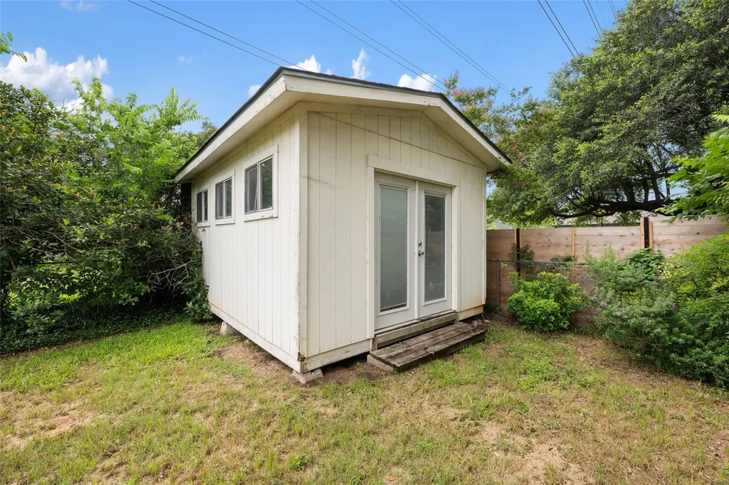 4602 Frontier Trail Austin TX 78745